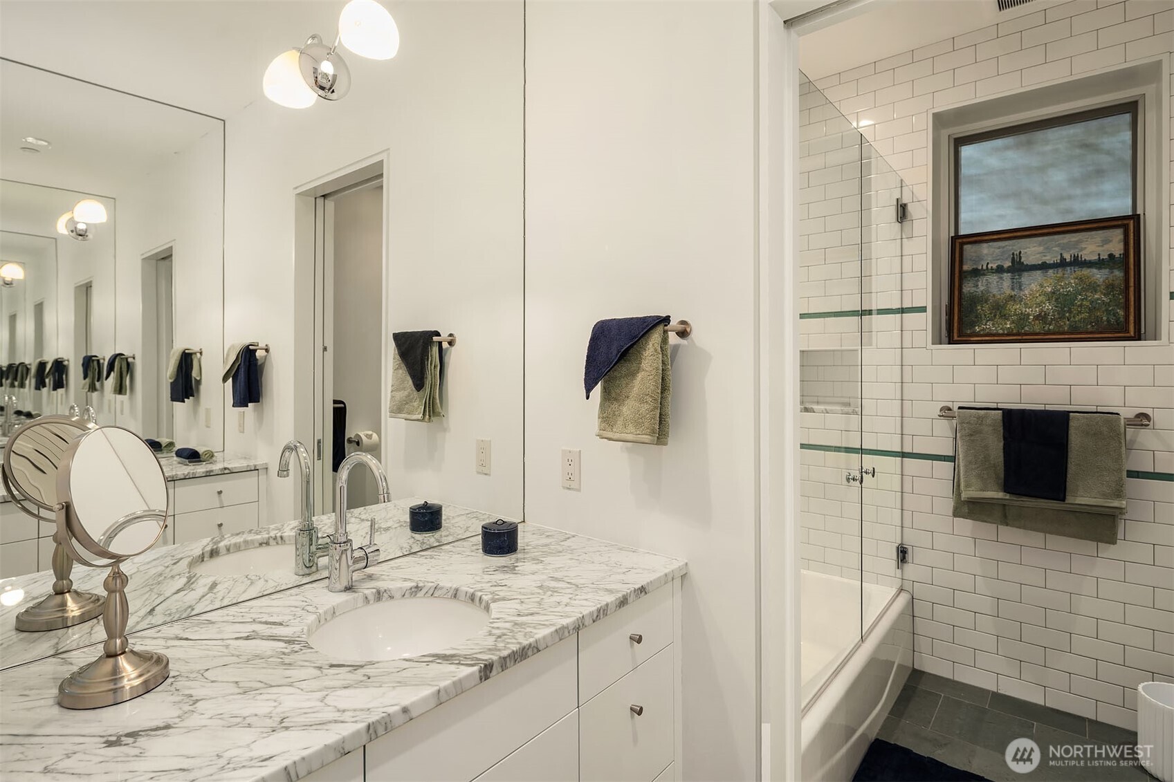 2531459 Property Photo 24