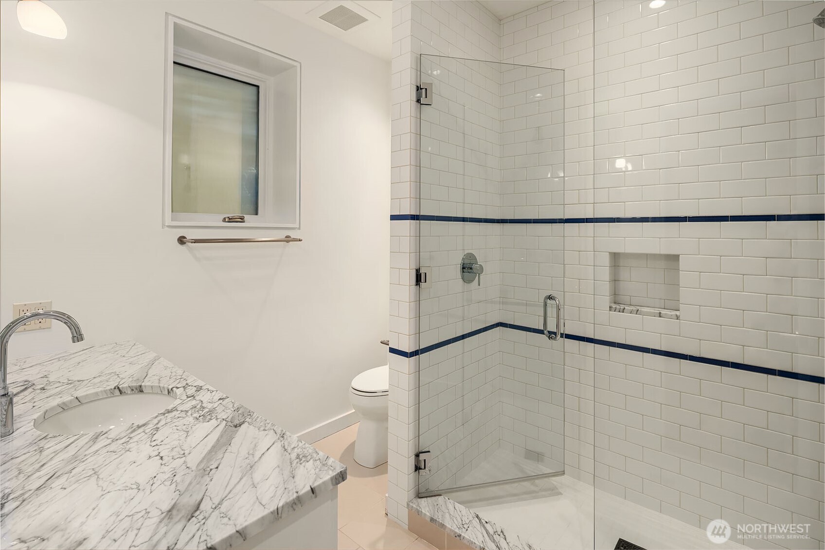 2531459 Property Photo 26