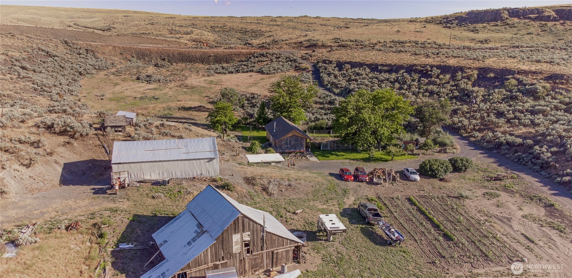 20548 Ne 22 Road Property Photo 2
