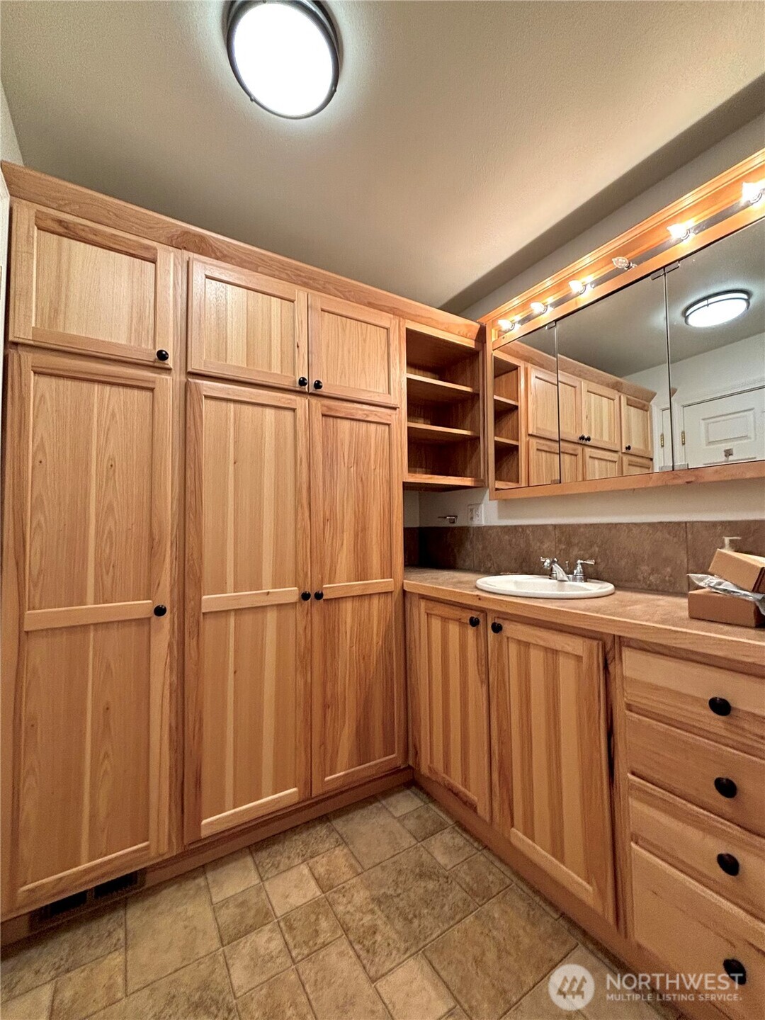 20548 Ne 22 Road Property Photo 14