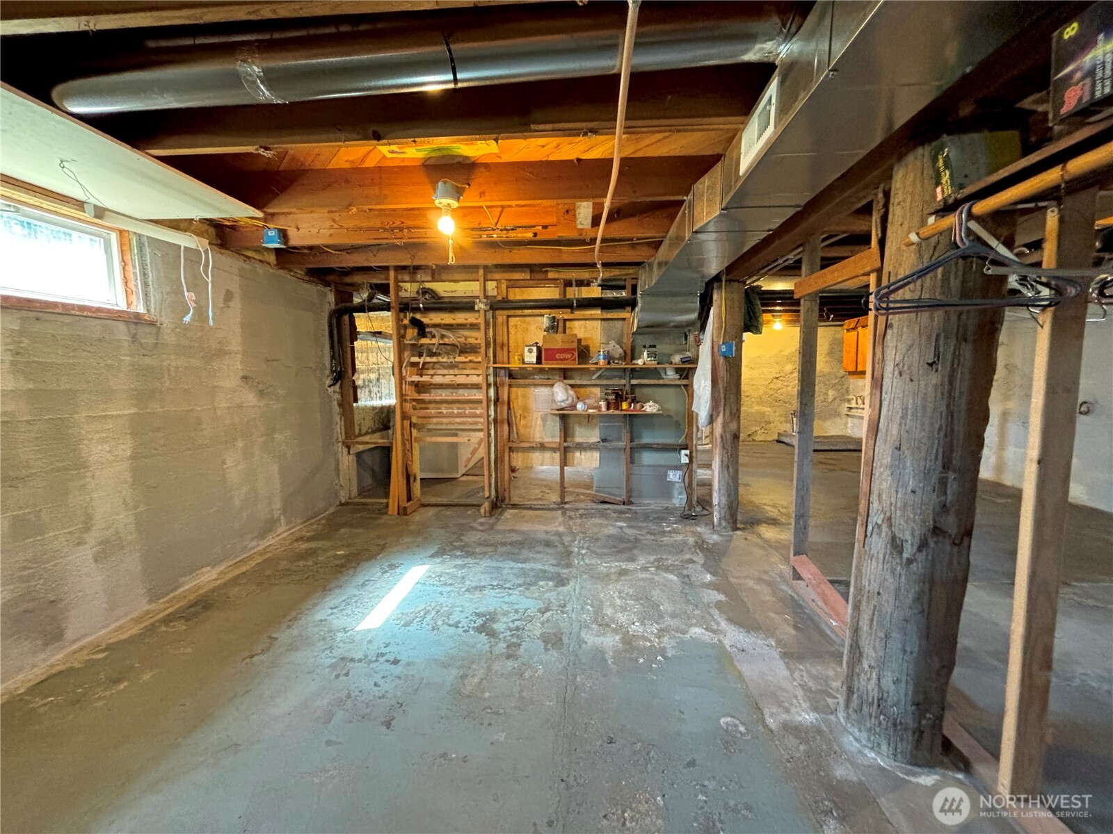 20548 Ne 22 Road Property Photo 16