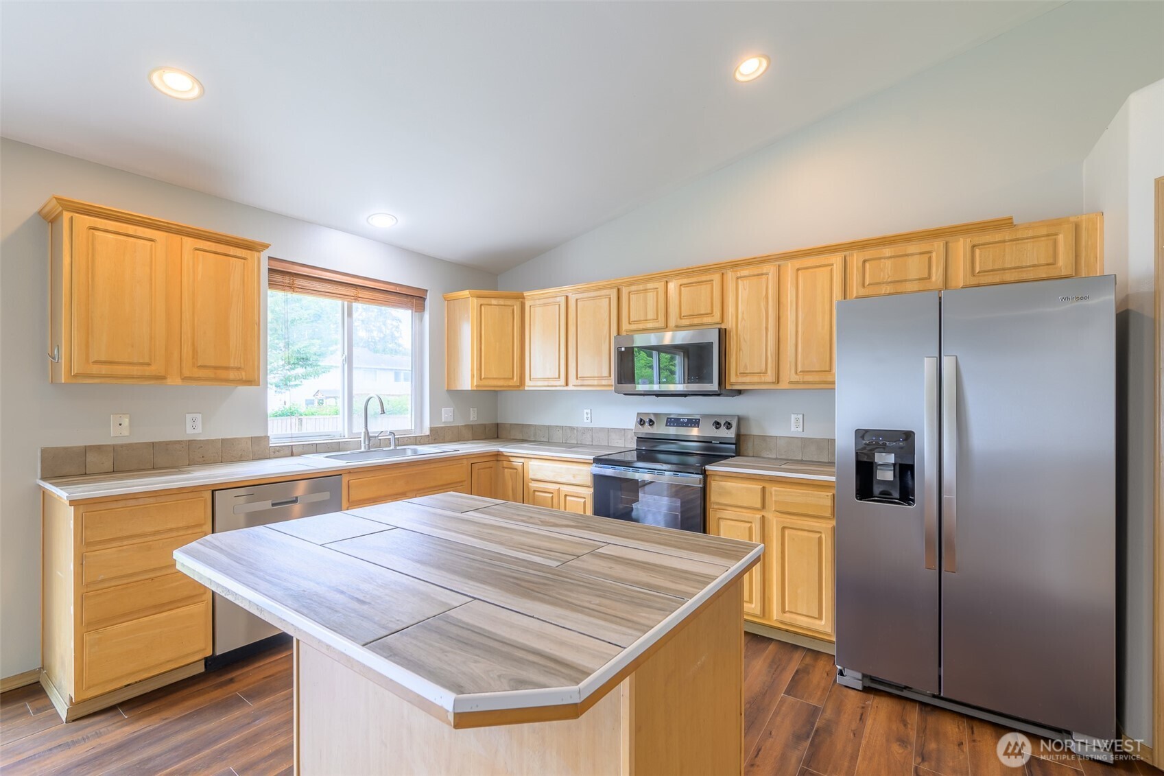 10504 248th Street Ct Property Photo 10
