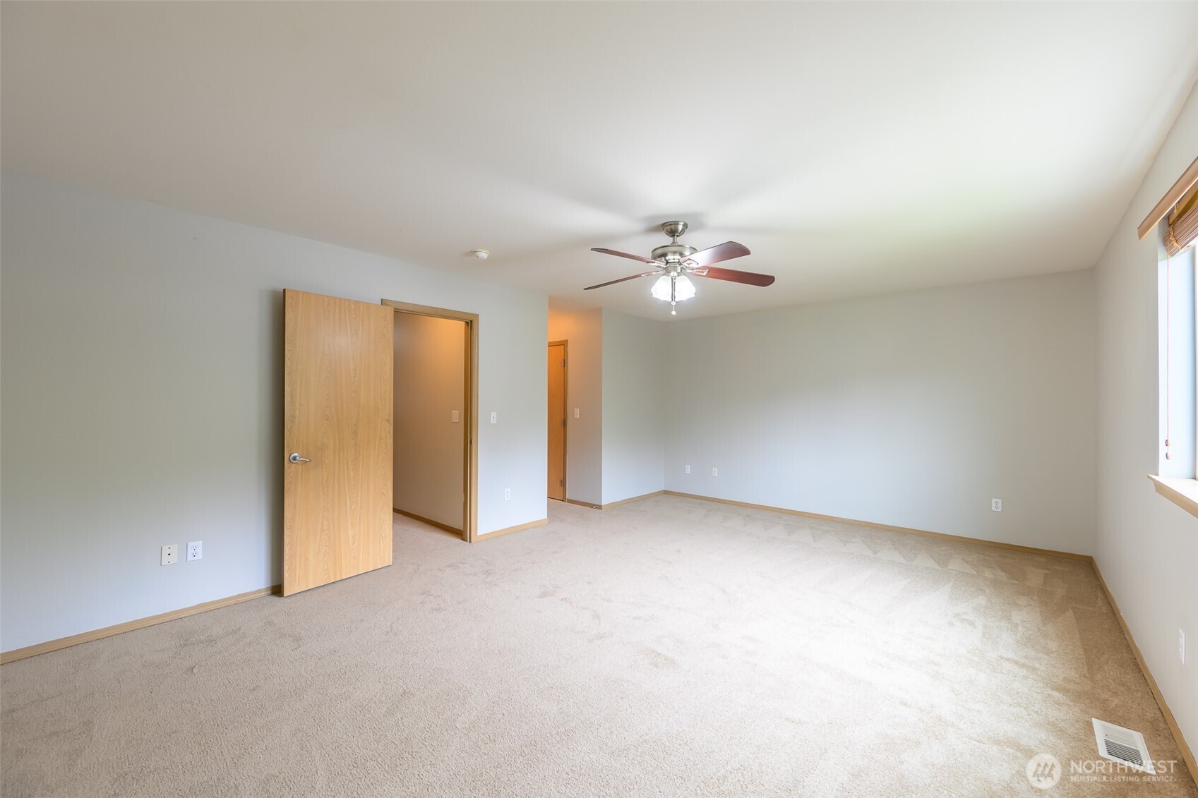 10504 248th Street Ct Property Photo 16