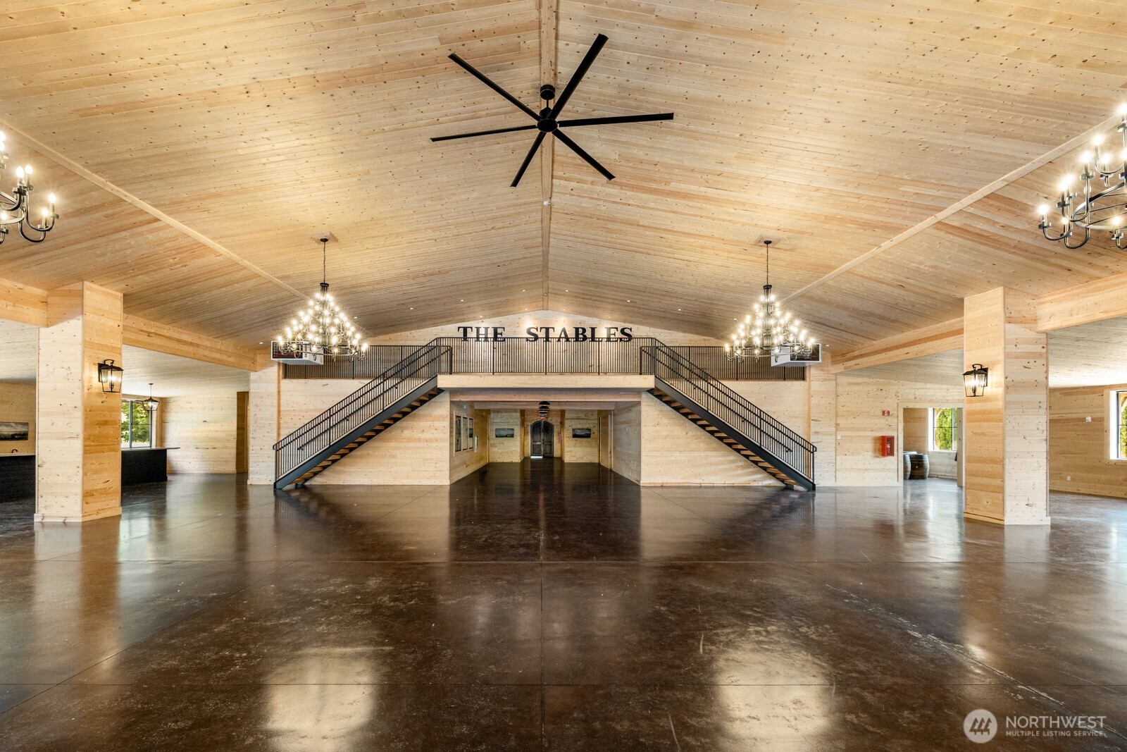 21326 Woods Creek Road Property Photo 6