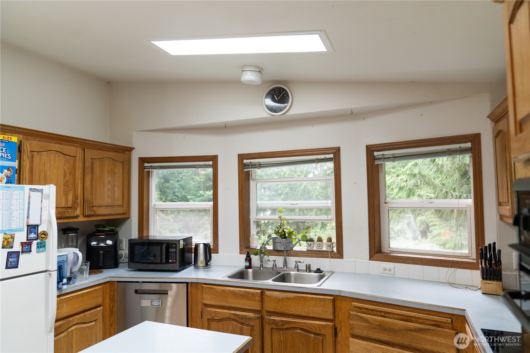301 W Alder Drive Property Photo 5