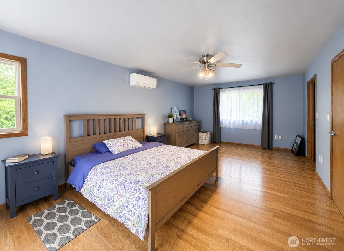 402 Juniper Street Property Photo 22