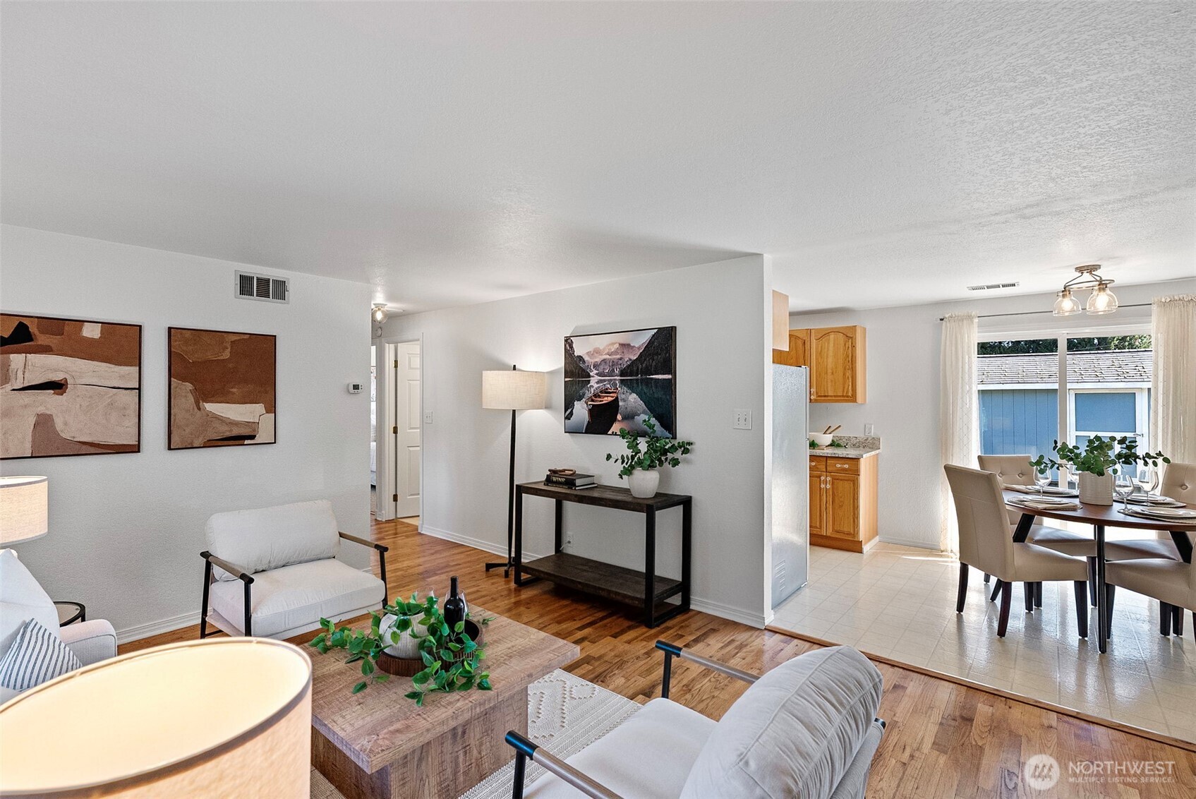 16812 123rd Avenue Property Photo 4