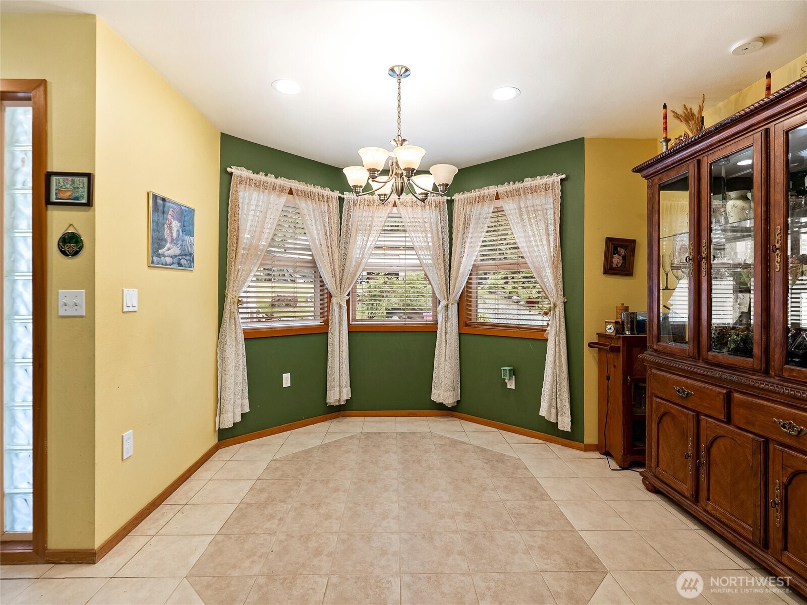711 S Tulloch Road Property Photo 4