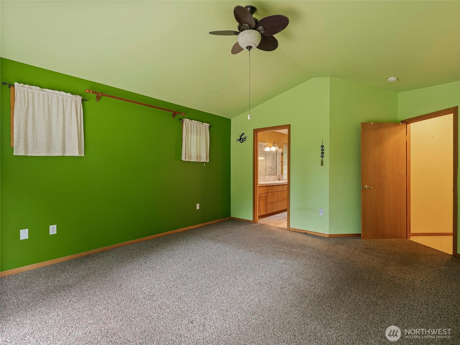 711 S Tulloch Road Property Photo 13