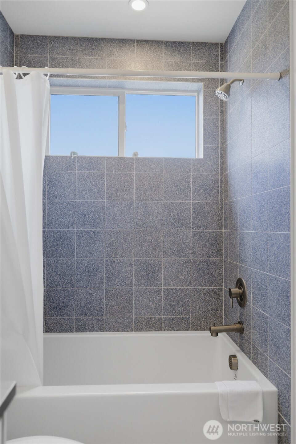 918 N 100th Street B Property Photo 25