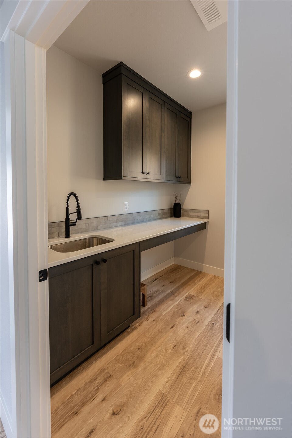 170 Chadwick Street Property Photo 24