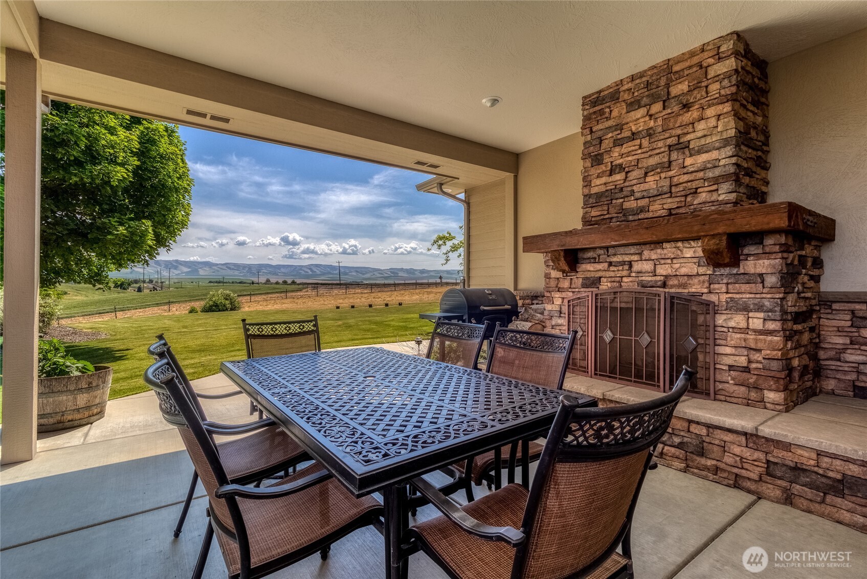 4673 Larson Road Property Photo 23