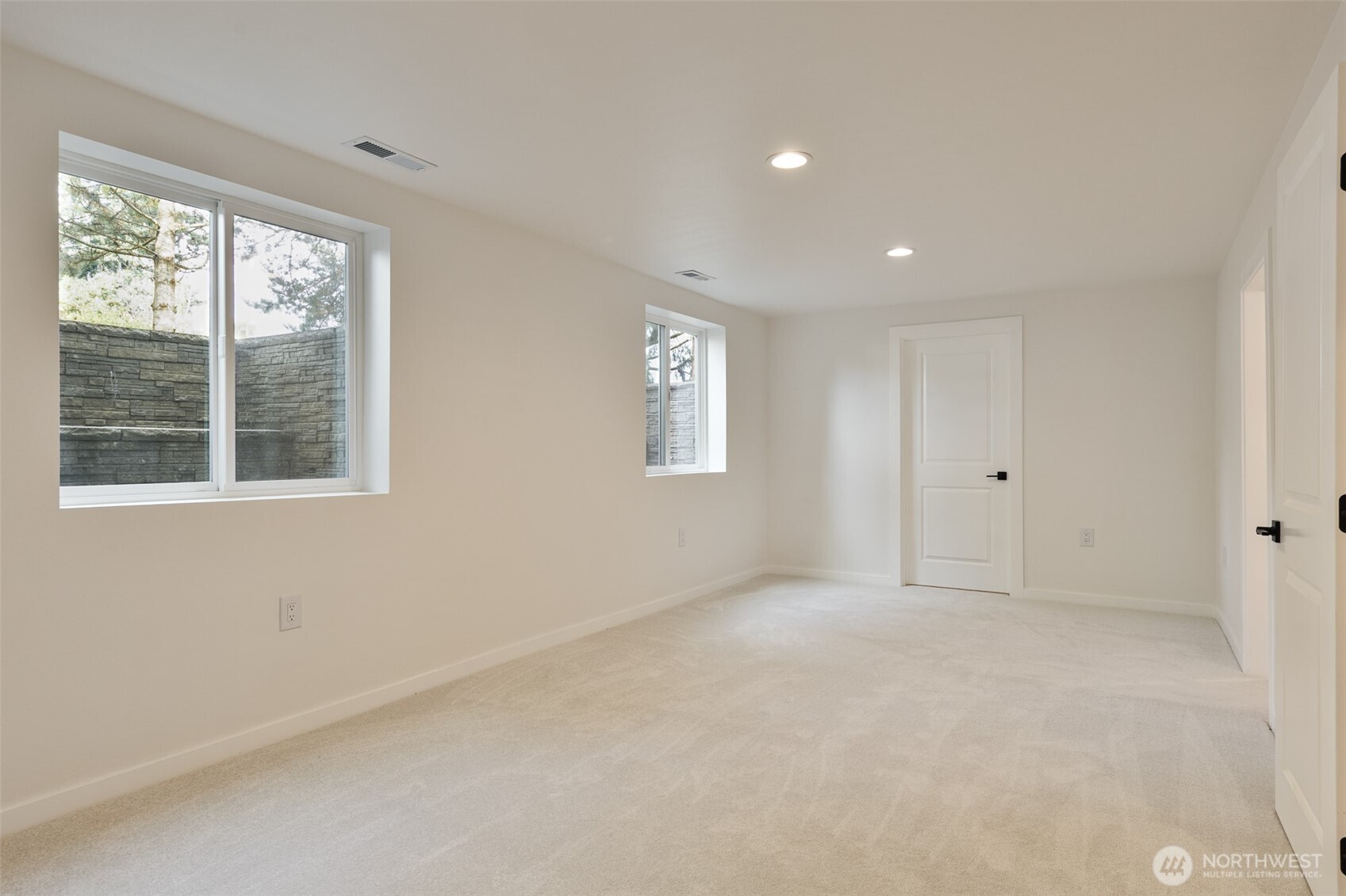 6320 Gregory Street Property Photo 18