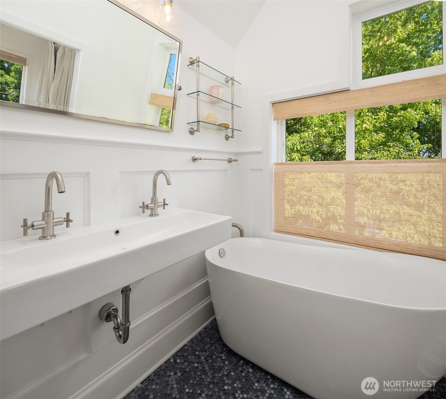 1525 Mcgilvra Boulevard Property Photo 7