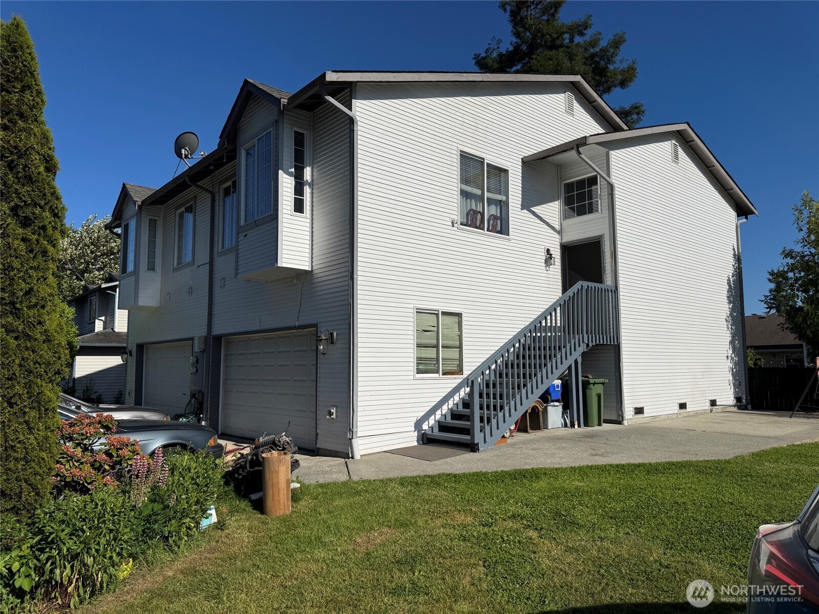 9312 4th Avenue A & B Property Photo 2