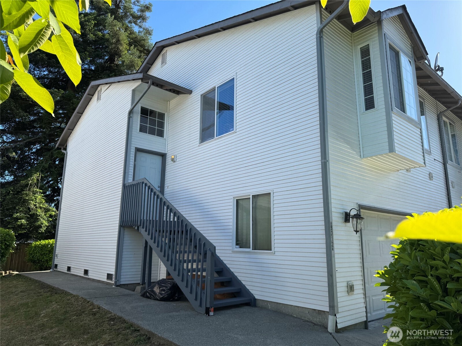 9312 4th Avenue A & B Property Photo 4