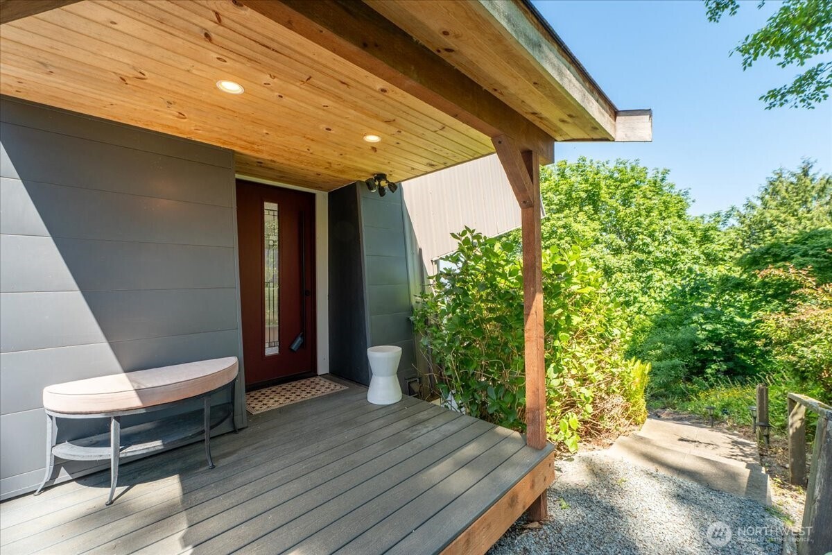 1857 Cascade View Drive Property Photo 3