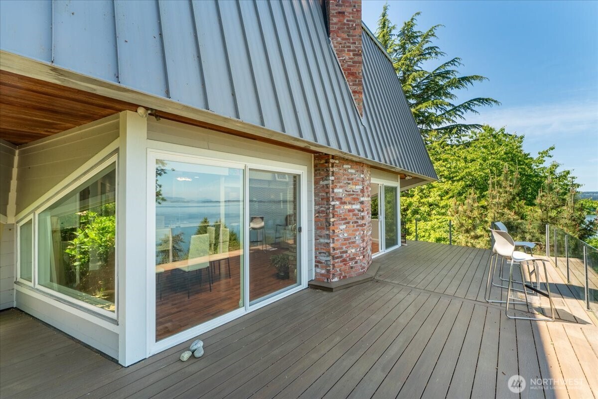 1857 Cascade View Drive Property Photo 5
