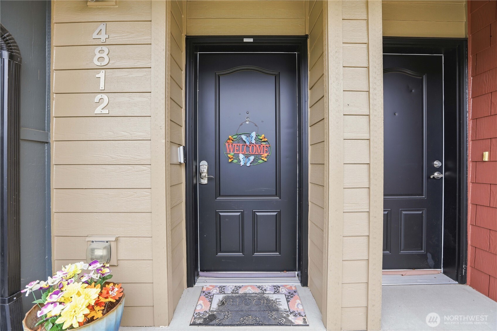 4812 Pointes Drive Property Photo 3