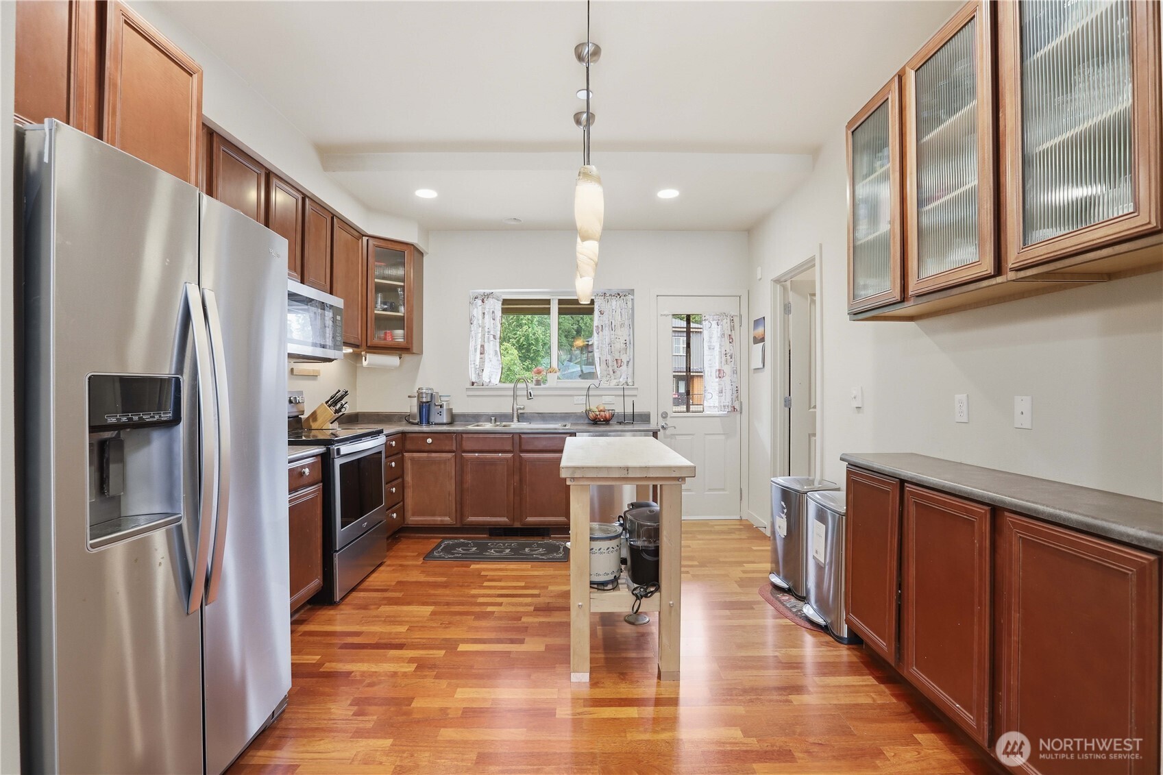 4812 Pointes Drive Property Photo 8