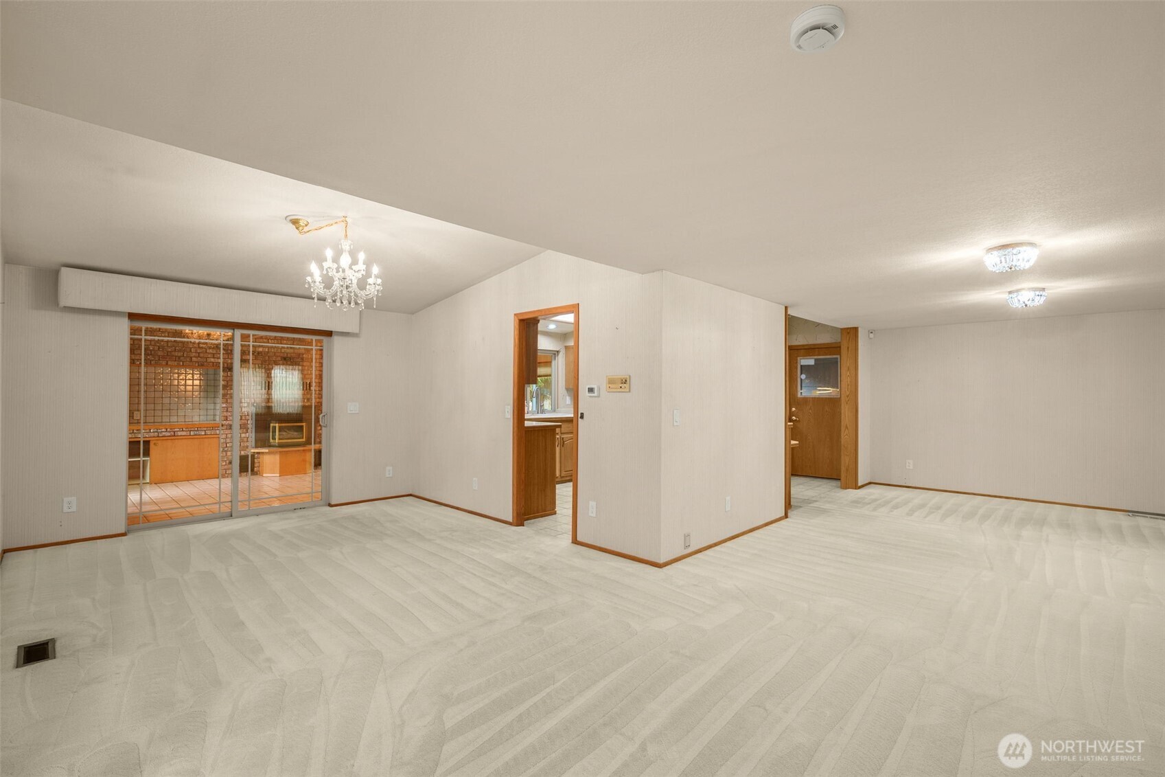 921 241st Place Property Photo 10