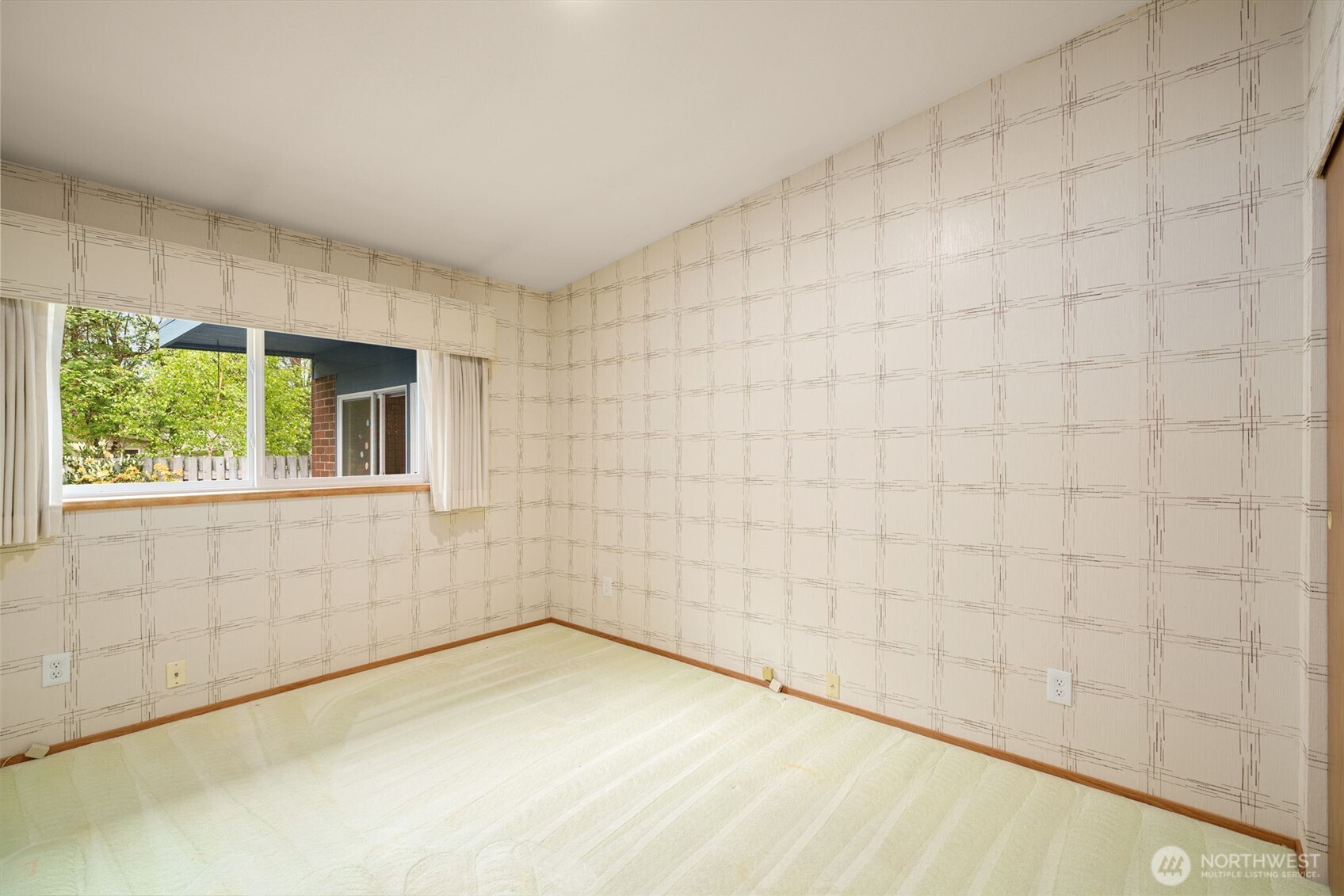 921 241st Place Property Photo 18