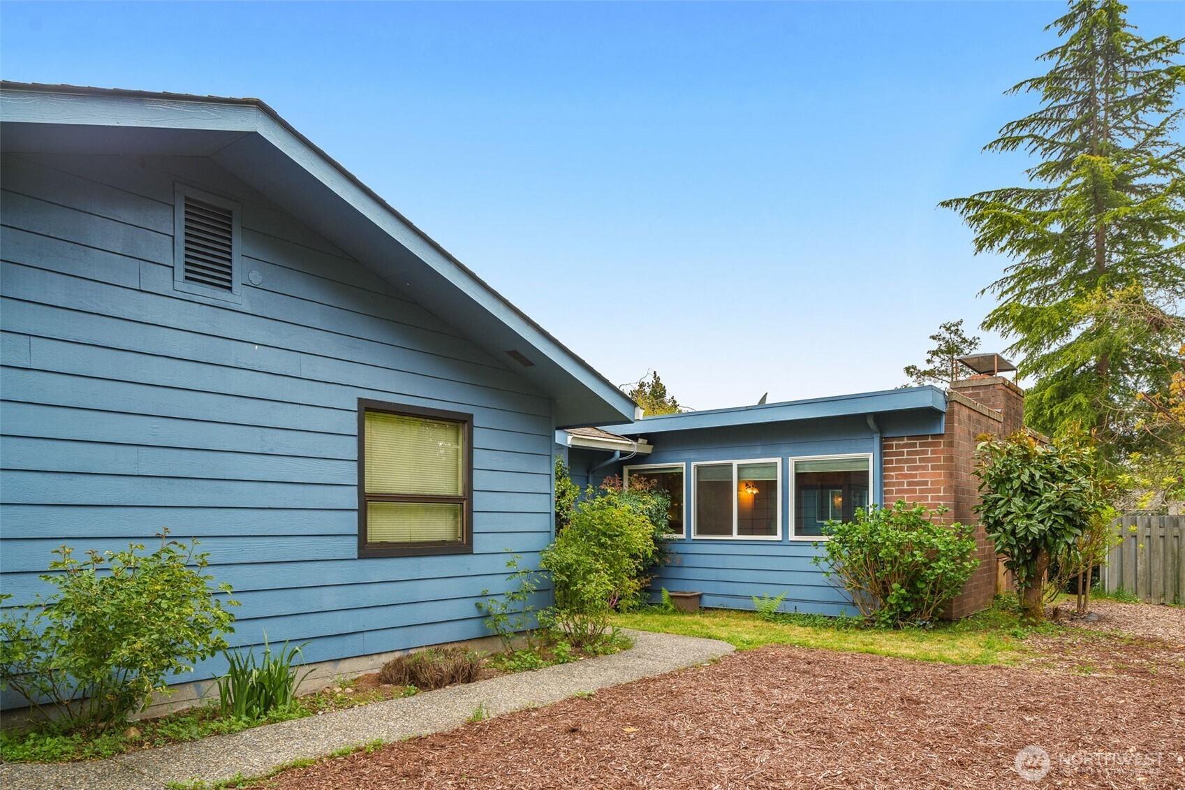 921 241st Place Property Photo 27
