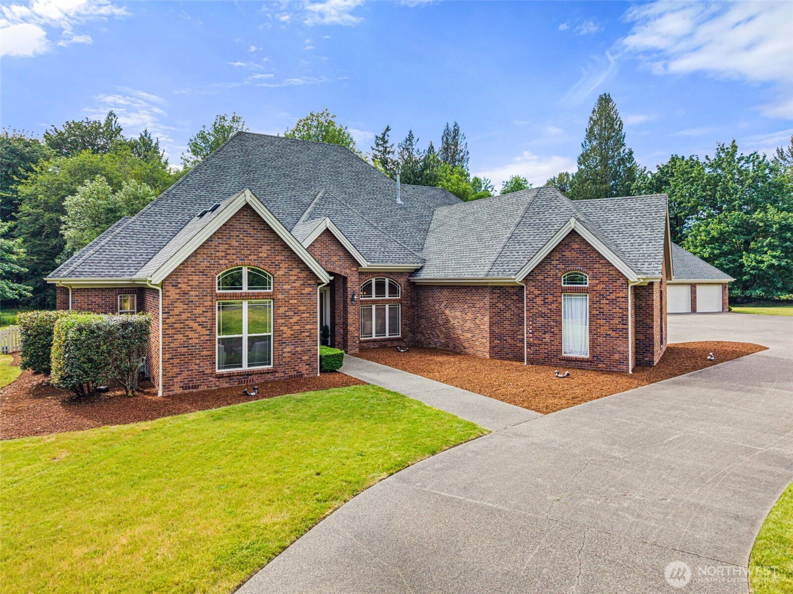 7841 Canterwood Drive Property Photo 3