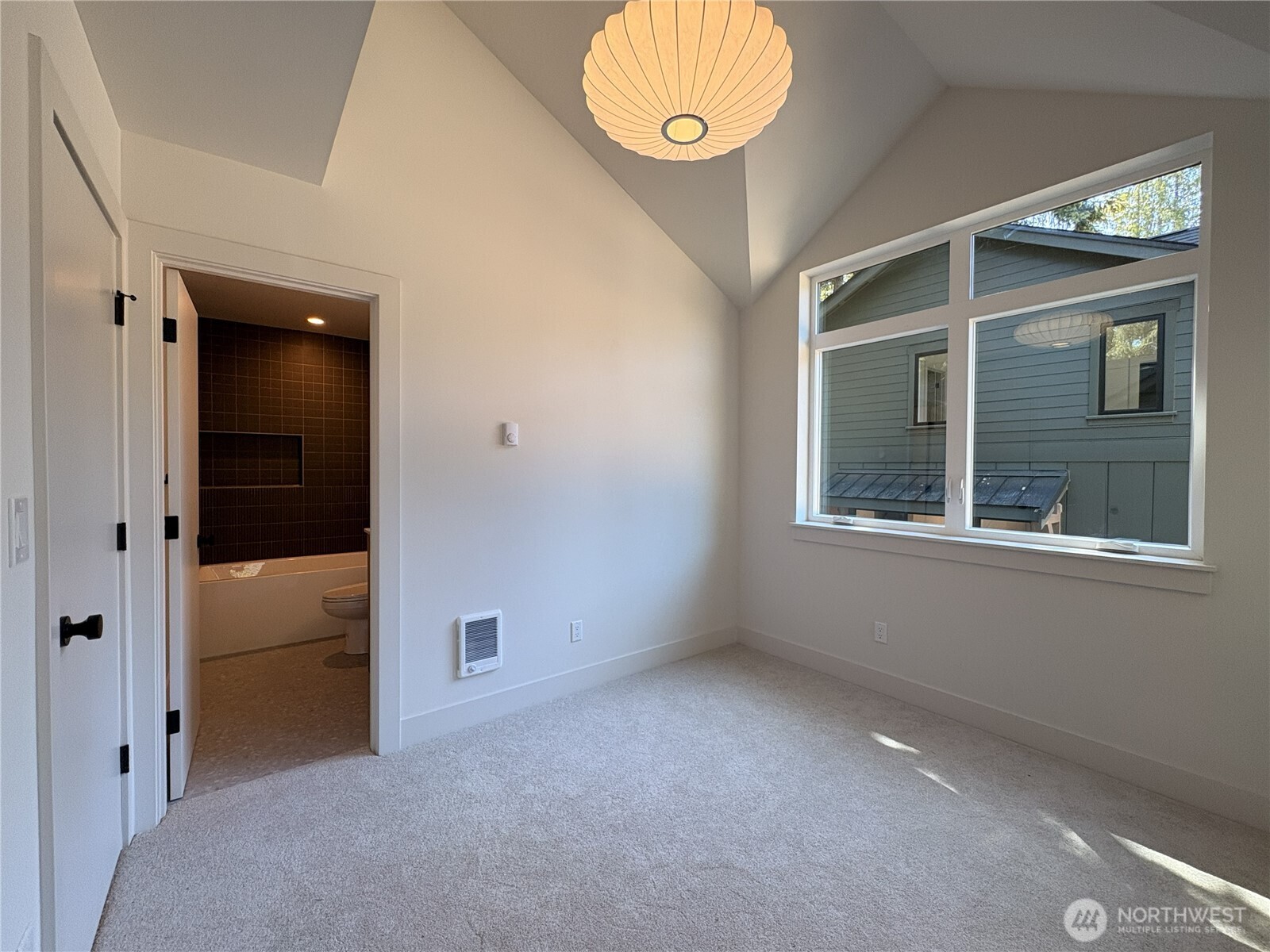 3024 Ne 95th Street Property Photo 19