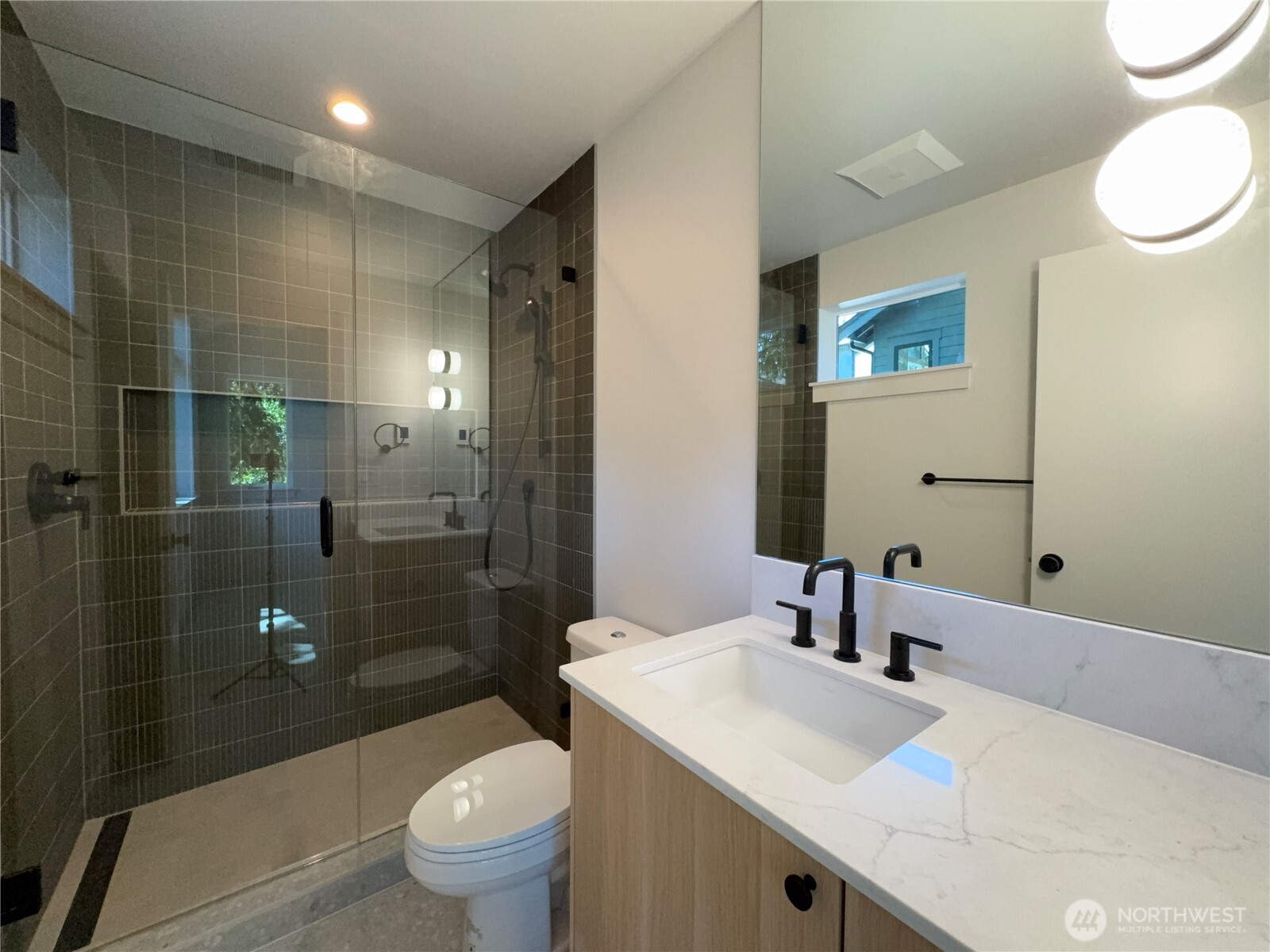 3024 Ne 95th Street Property Photo 21