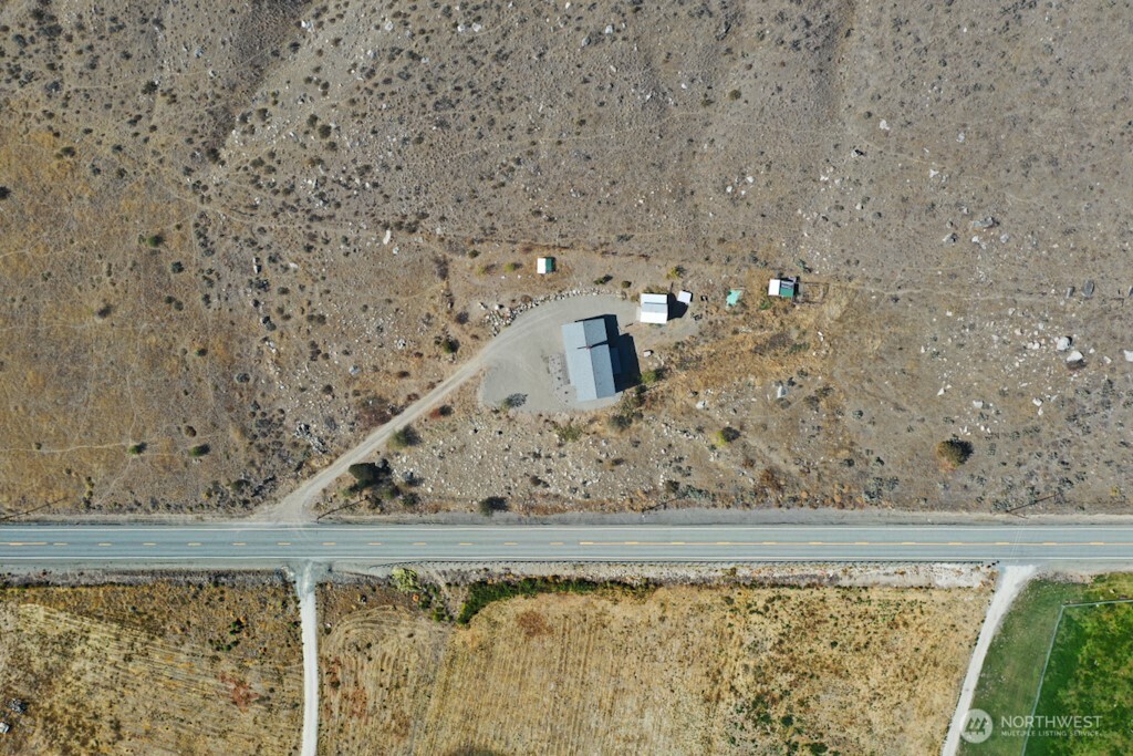 1073 Old Hwy 97 Property Photo 17