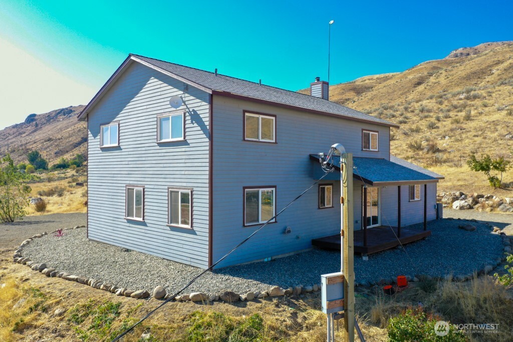1073 Old Hwy 97 Property Photo 28