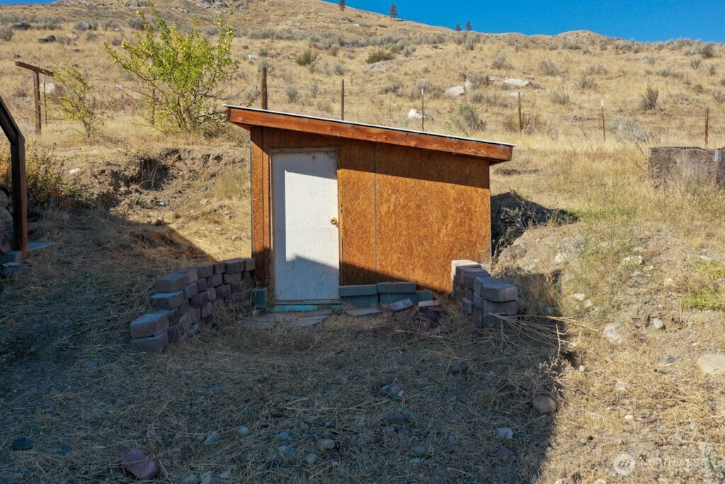 1073 Old Hwy 97 Property Photo 31
