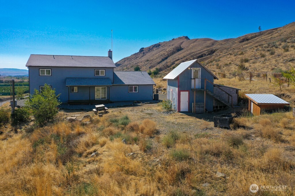 1073 Old Hwy 97 Property Photo 37