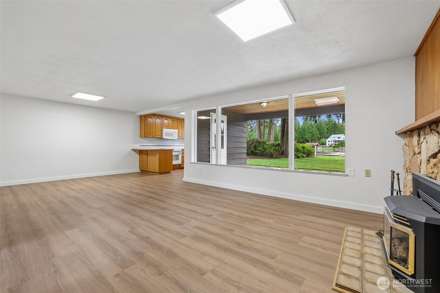 31430 W Lake Morton Drive Property Photo 8