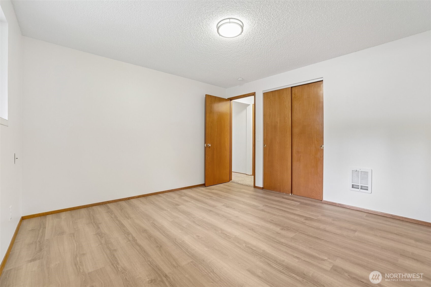 31430 W Lake Morton Drive Property Photo 16