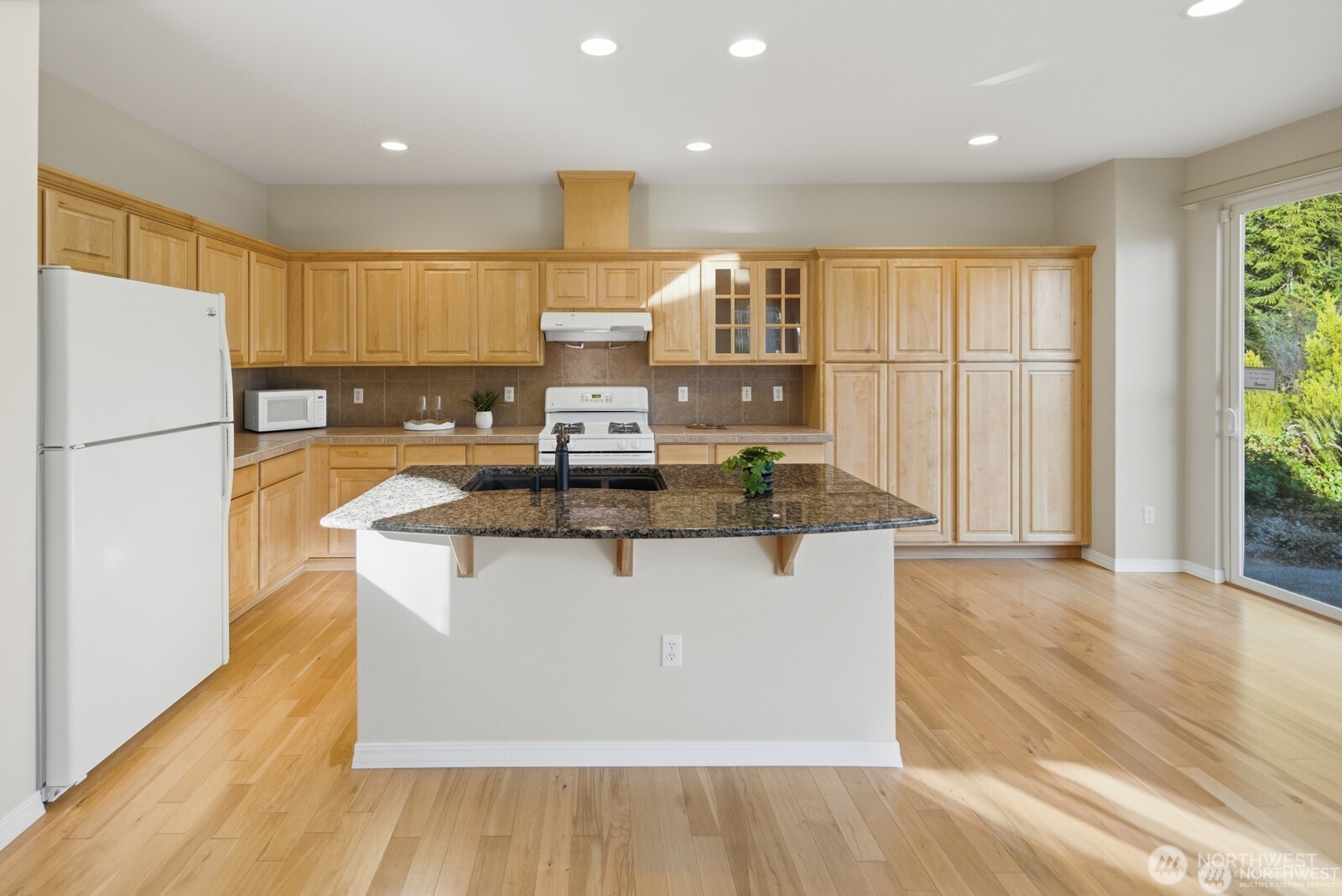 24036 Ne Adair Road Property Photo 14
