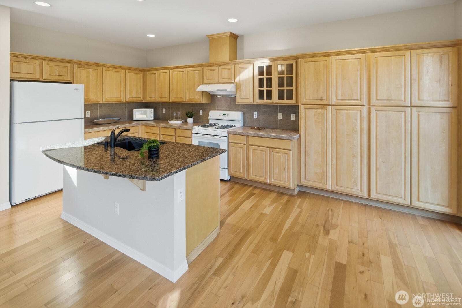 24036 Ne Adair Road Property Photo 15