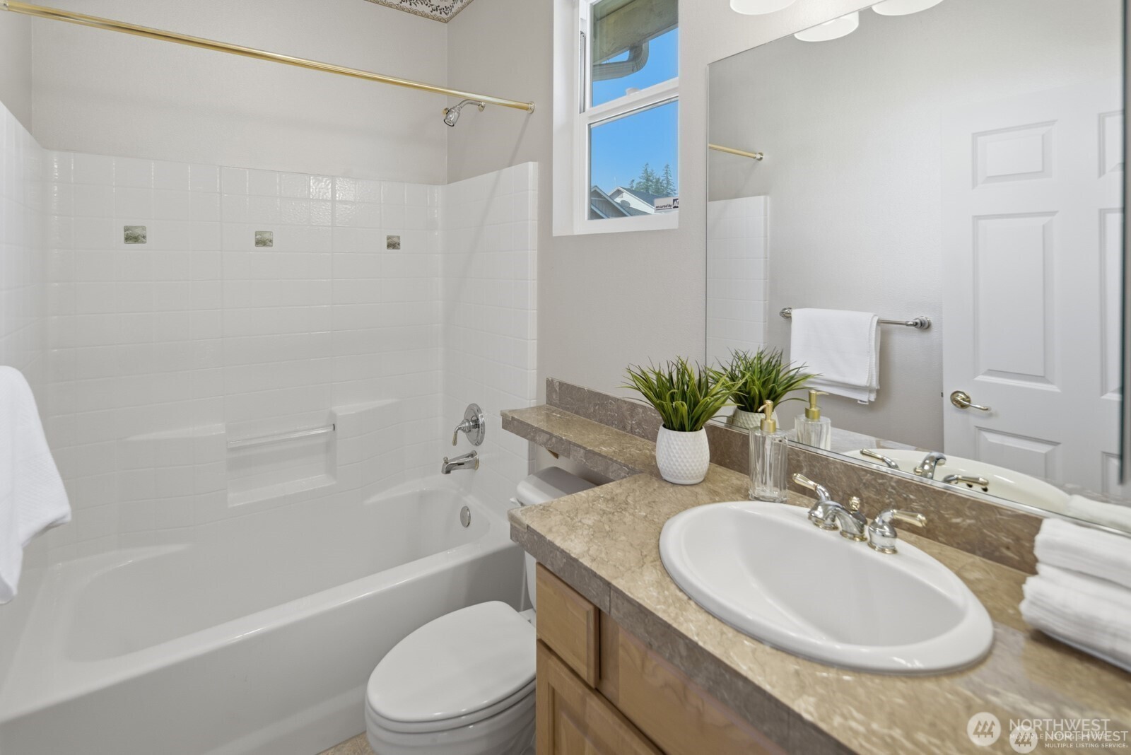 24036 Ne Adair Road Property Photo 27