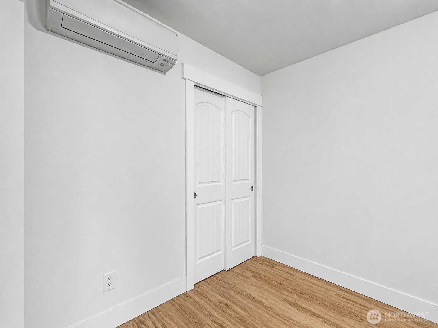 4491 Moresby Way Property Photo 14