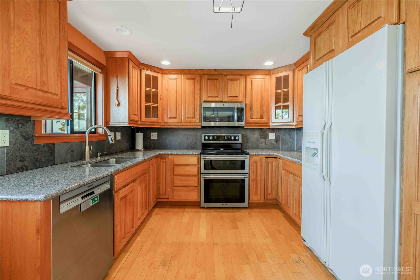 755 Ferry Road Property Photo 20