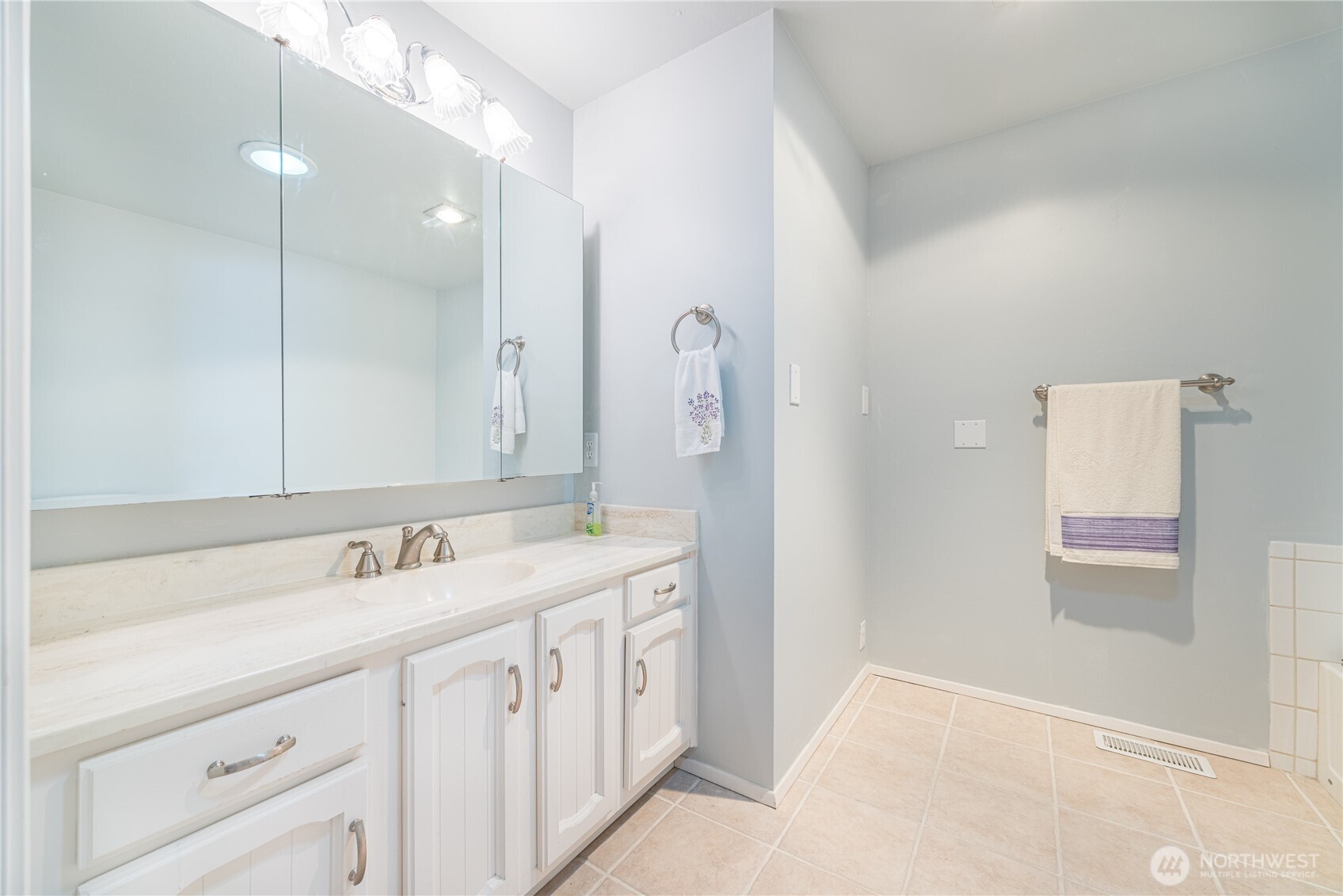 134 B Hilltop Drive Property Photo 16