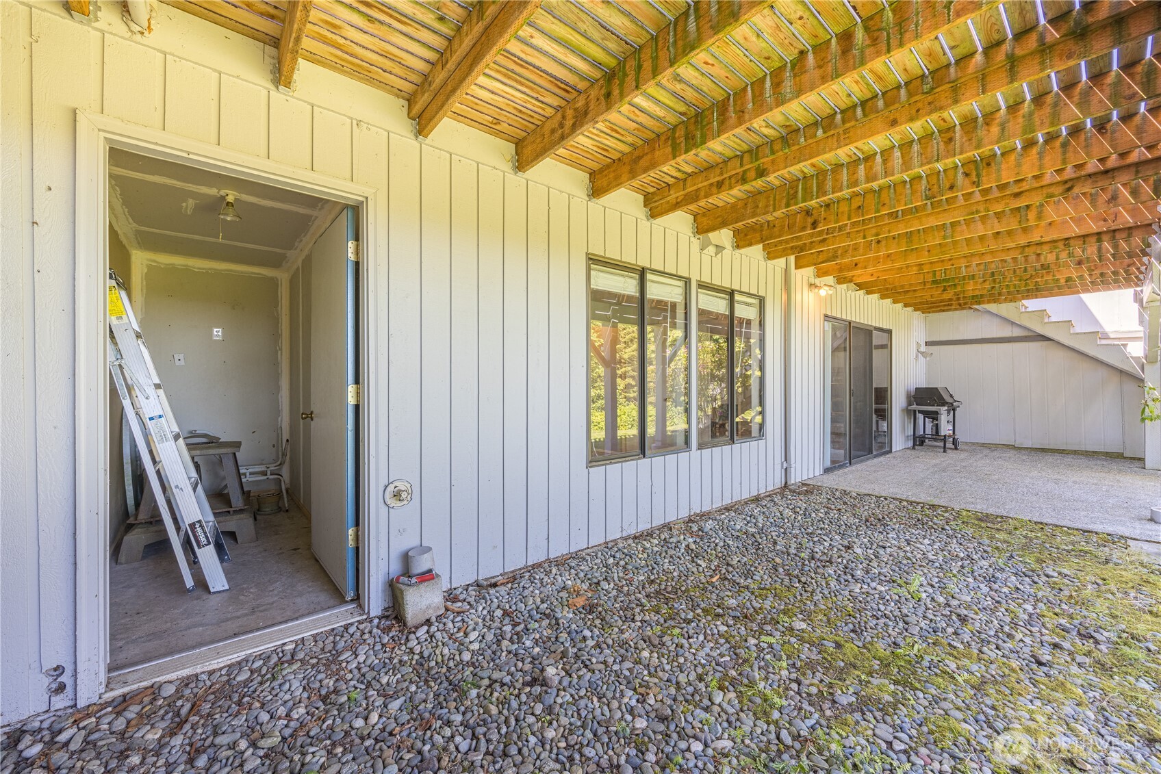 134 B Hilltop Drive Property Photo 25
