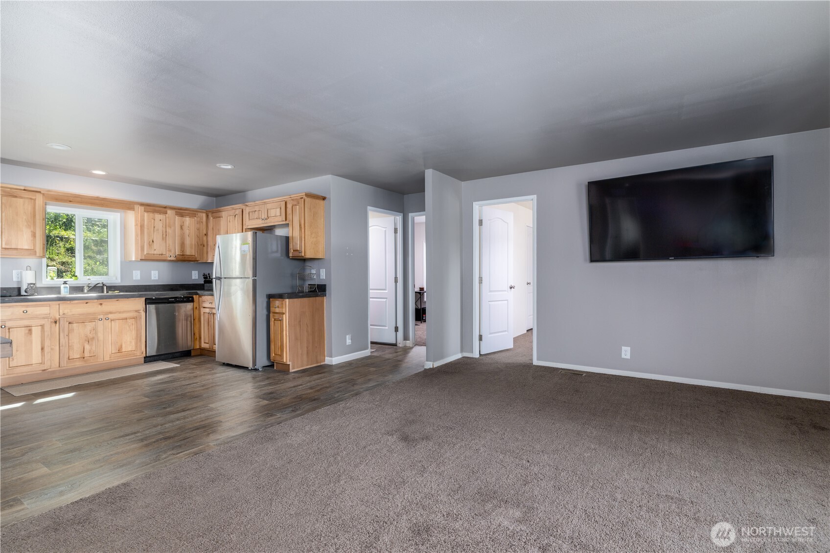 190 Midway Lane Property Photo 10