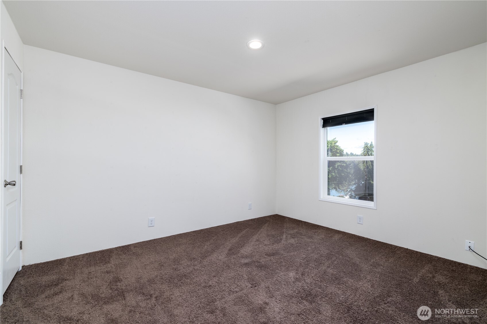 190 Midway Lane Property Photo 18