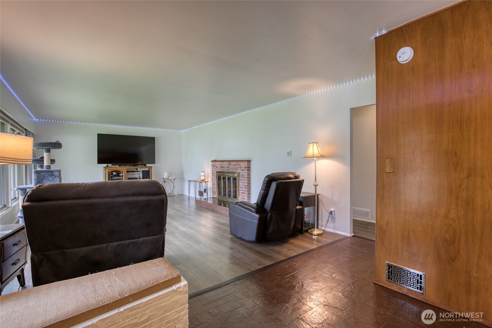 809 N L Street Property Photo 6
