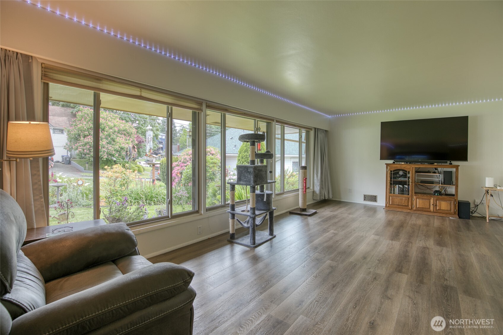 809 N L Street Property Photo 8