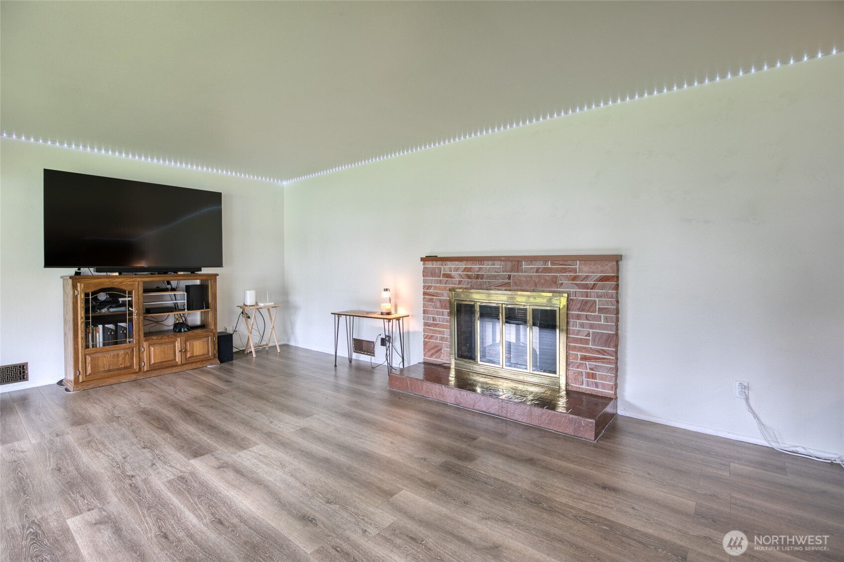 809 N L Street Property Photo 10