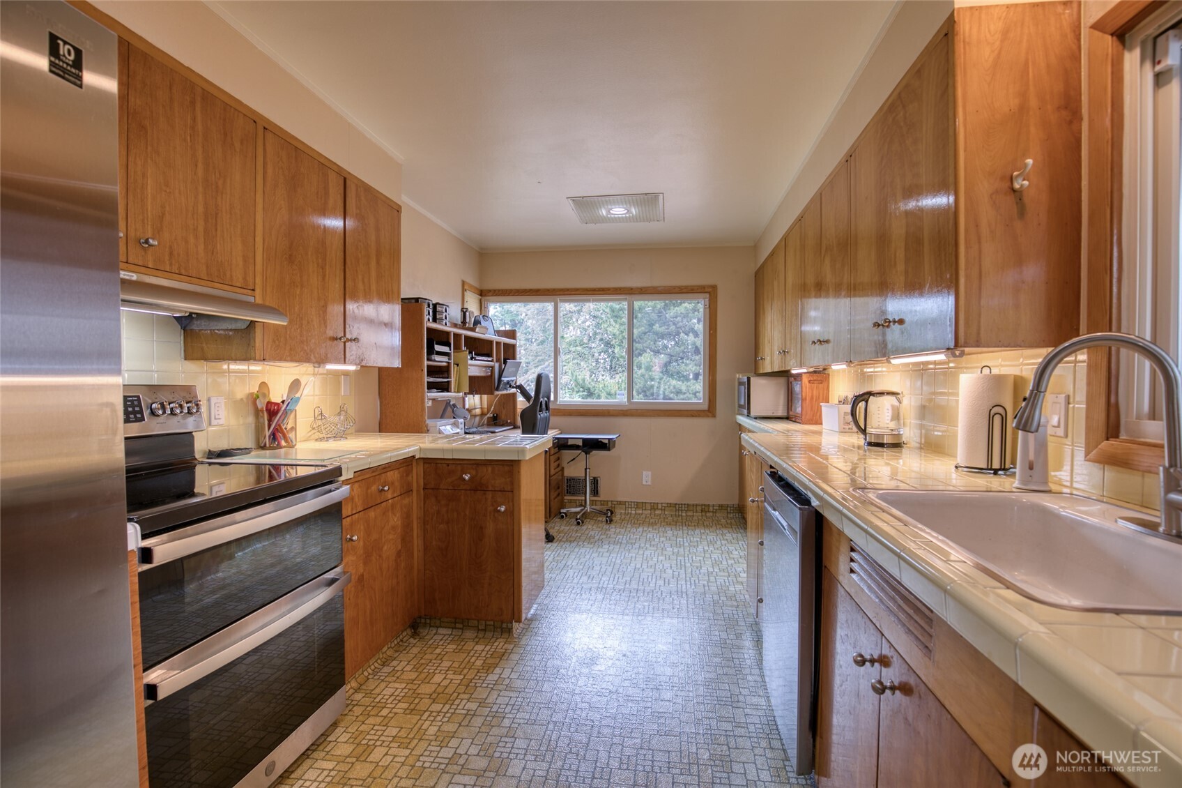 809 N L Street Property Photo 12