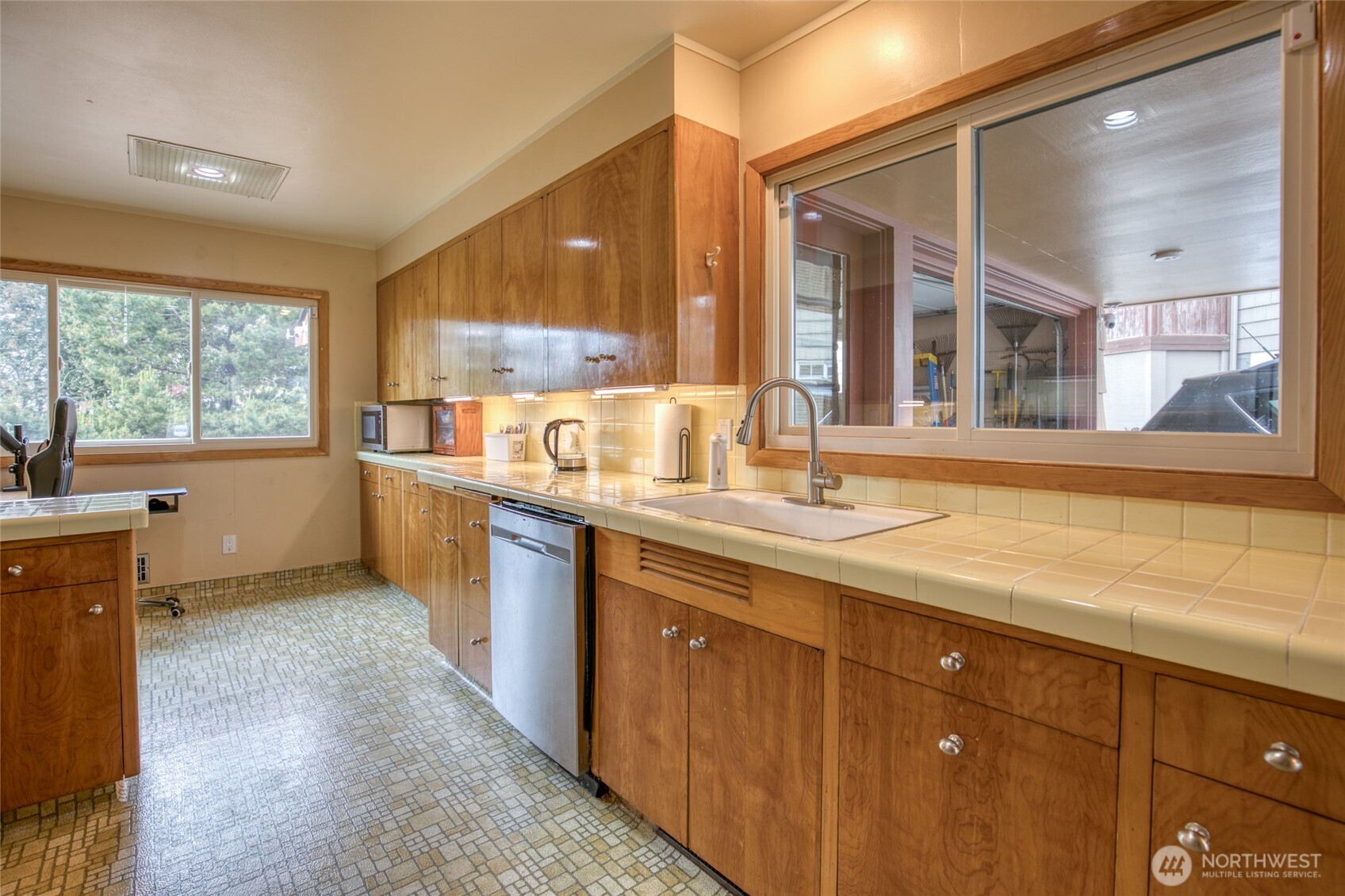 809 N L Street Property Photo 15
